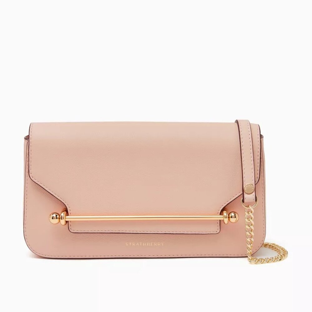 Strathberry East-West Baguette in nude pink